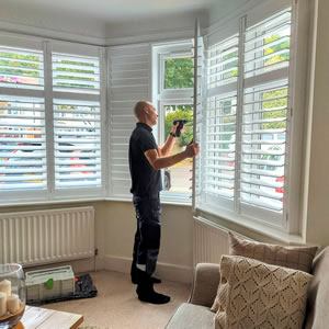 تركيب نوافذ شتر بالرياض - منارة الشتر